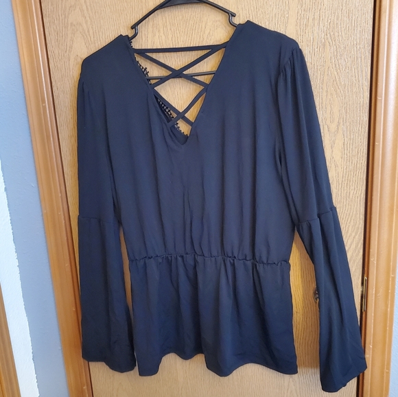 maurices womens  crochet jersey stretch top bell sleeve size Large black - Picture 3 of 4